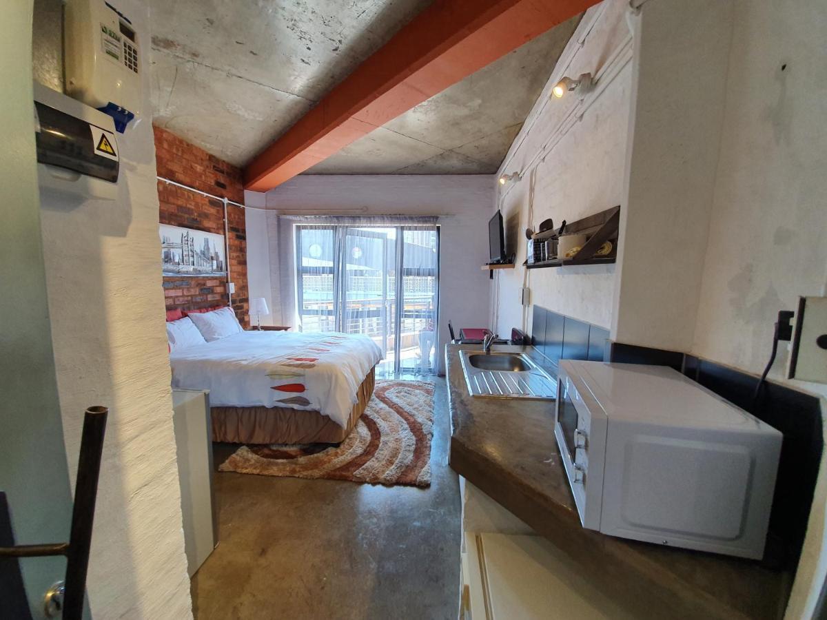דירות יוהנסבורג Kaleaba House In Vibey Maboneng Precint מראה חיצוני תמונה