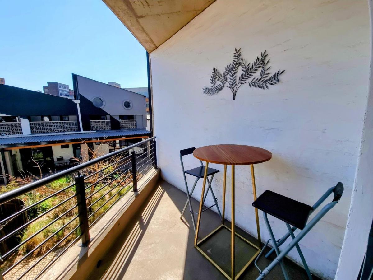 דירות יוהנסבורג Kaleaba House In Vibey Maboneng Precint מראה חיצוני תמונה