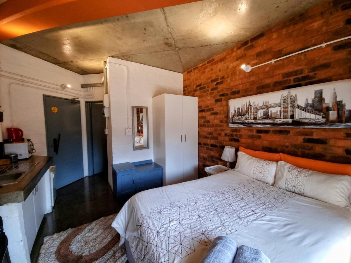 דירות יוהנסבורג Kaleaba House In Vibey Maboneng Precint מראה חיצוני תמונה