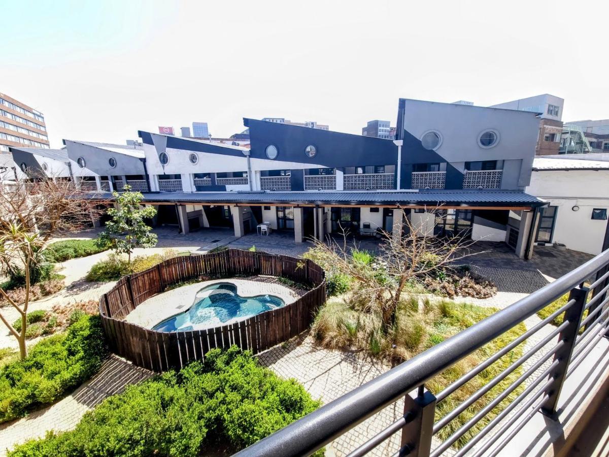 דירות יוהנסבורג Kaleaba House In Vibey Maboneng Precint מראה חיצוני תמונה