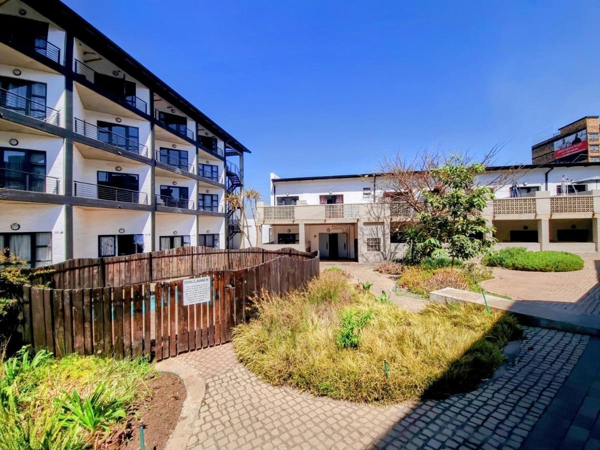 דירות יוהנסבורג Kaleaba House In Vibey Maboneng Precint מראה חיצוני תמונה